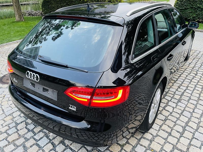 Audi A4 2.0TDI MAN 1MAJITEL VÝHŘEV LED - fotka 12 z 42