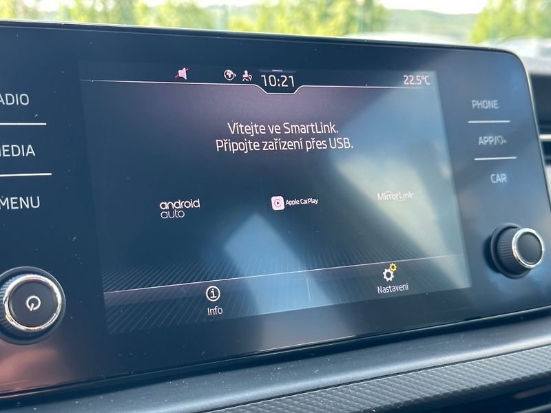 Škoda Scala (2020) 1.0TSi 4 NOVÉ PNEU, PO SERVISU - fotka 13 z 16