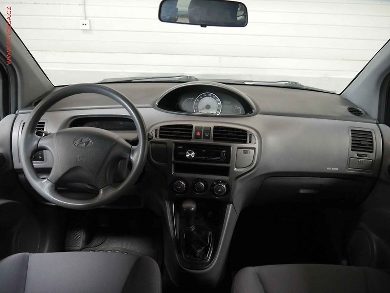 Hyundai Matrix (2003) 1.6i, AC - fotka 8 z 15