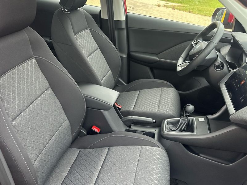 MG ZS (2026) 1,5 DVVT Excite - fotka 6 z 18
