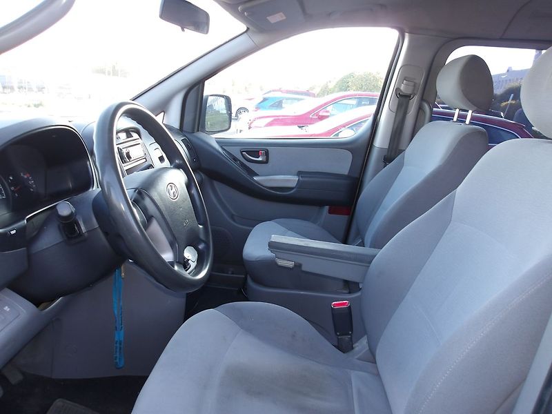 Hyundai H 1 2,5CRDi ČR 6 MÍST Po GO motoru - fotka 17 z 28