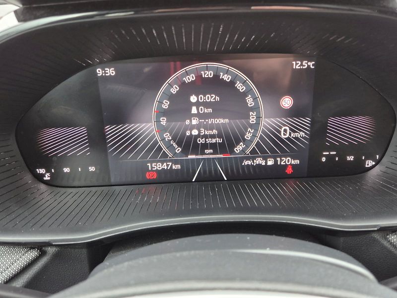 Škoda Fabia (2025) Selection 1.0 TSI 70 kW 5°manu - fotka 21 z 27