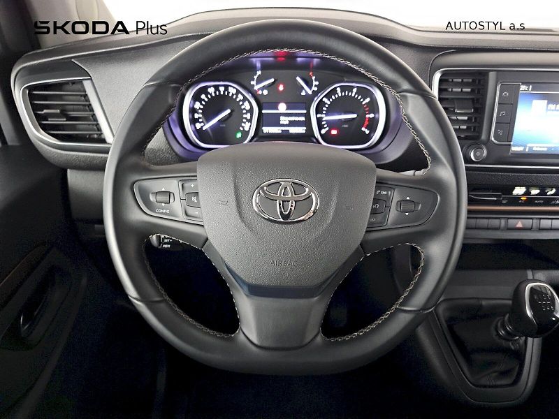 Toyota ProAce Verso (2024) 2.0D 140k L1 FAMILY 8S WEBASTO - fotka 5 z 29
