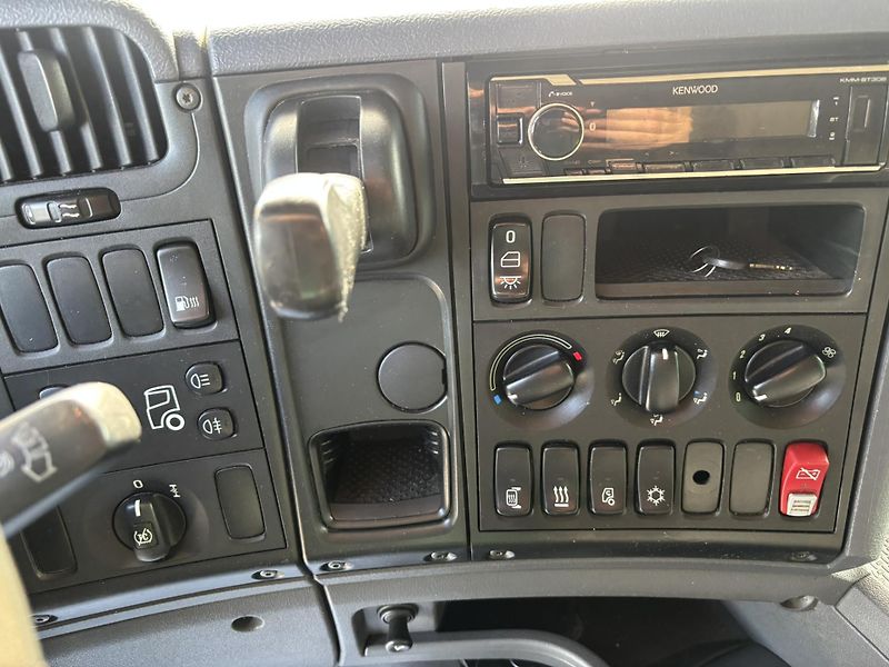 Scania G400 LA 4x2 EURO 5 ADR  - fotka 19 z 21