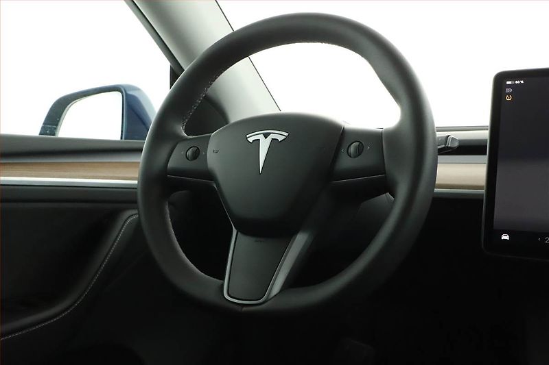 Tesla Model Y (2024) Long Range AWD 79kWh, SoH 95% - fotka 8 z 20