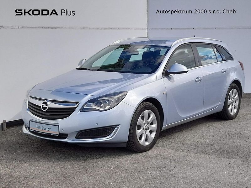 Opel Insignia SPORTS TOURER SW             1 - fotka 1 z 20