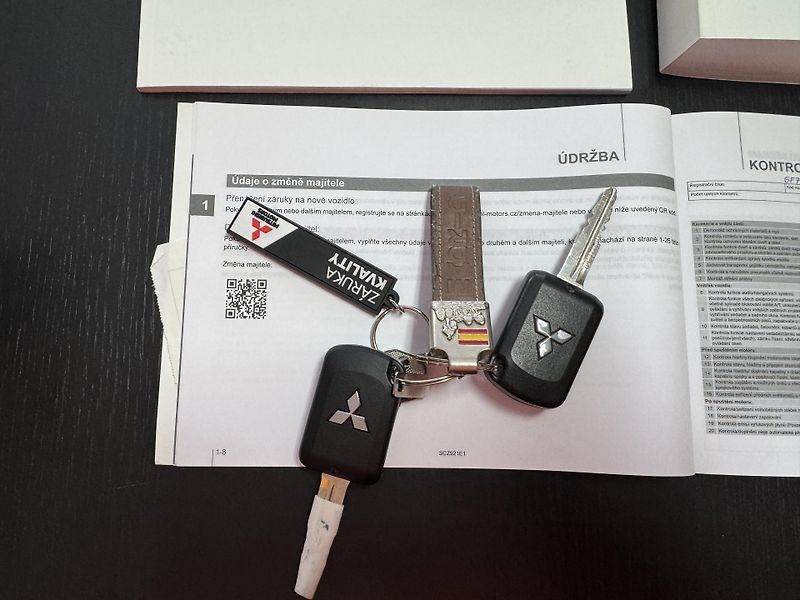 Mitsubishi Outlander (2021) 2.0i,MIVEC(110KW) DPH - fotka 34 z 40