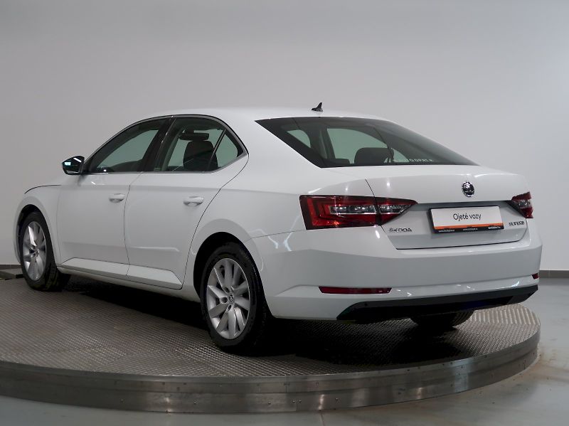 Škoda Superb (2019) AMBITION 2.0TDI 110KW DSG CANT - fotka 7 z 38