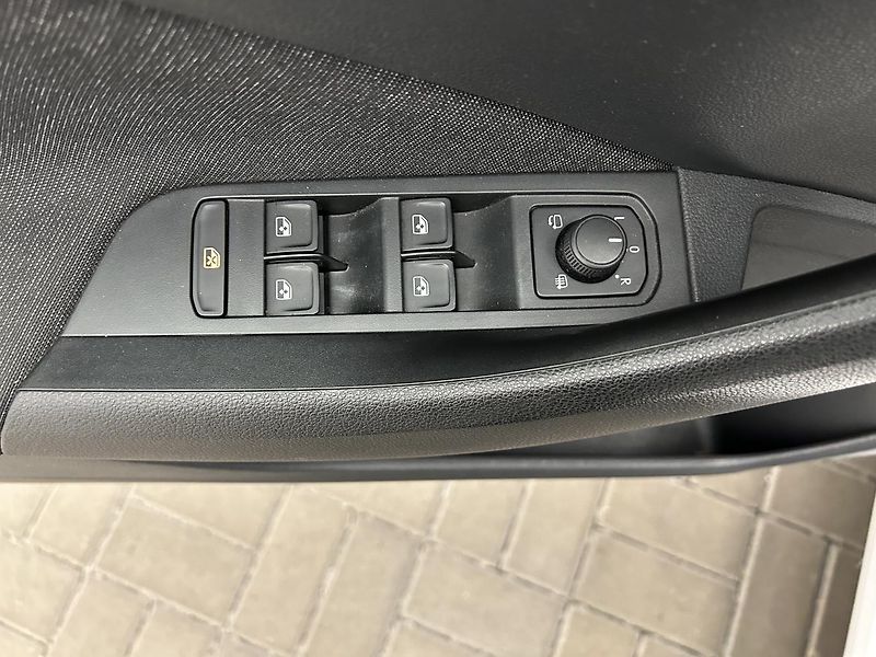 Škoda Scala 1.0 TSI Style Comfort - fotka 17 z 23