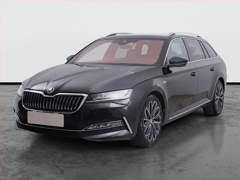 Škoda Superb (2021) Laurin&Klement 2.0 TDI - fotka 2 z 23
