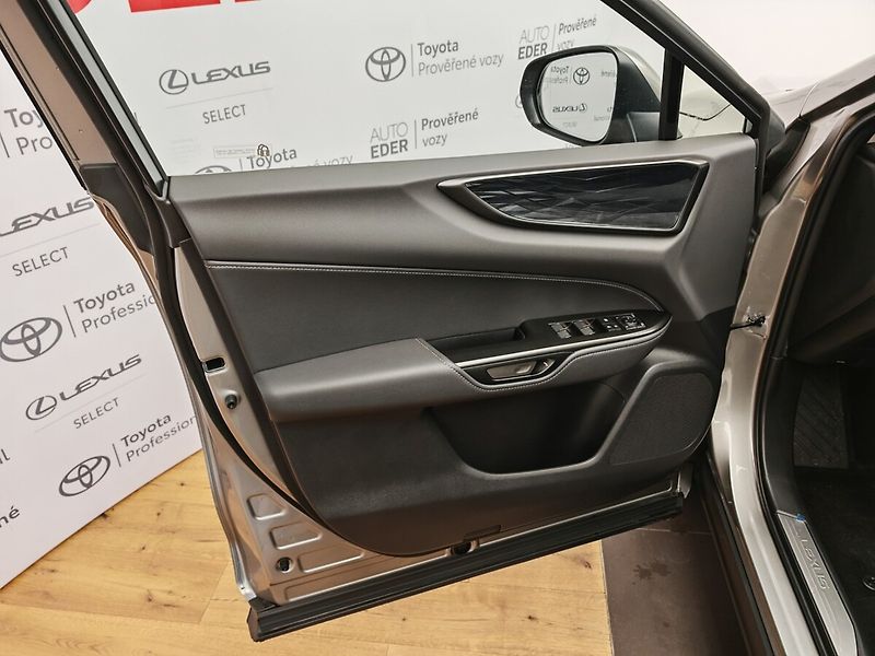Lexus NX 450h plus 450h+ Executive TOP - fotka 24 z 41