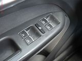 Volkswagen Touran (2013) 2.0 TDI, Xenon, webasto - náhled 12