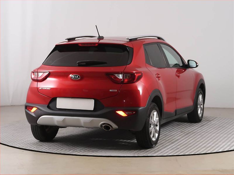 Kia Stonic (2019) 1.0 T-GDI, Serv.kniha - fotka 5 z 17