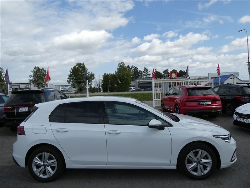 Volkswagen Golf 2,0 TDi VIII 2x kola,LED,CEBIA - fotka 12 z 49