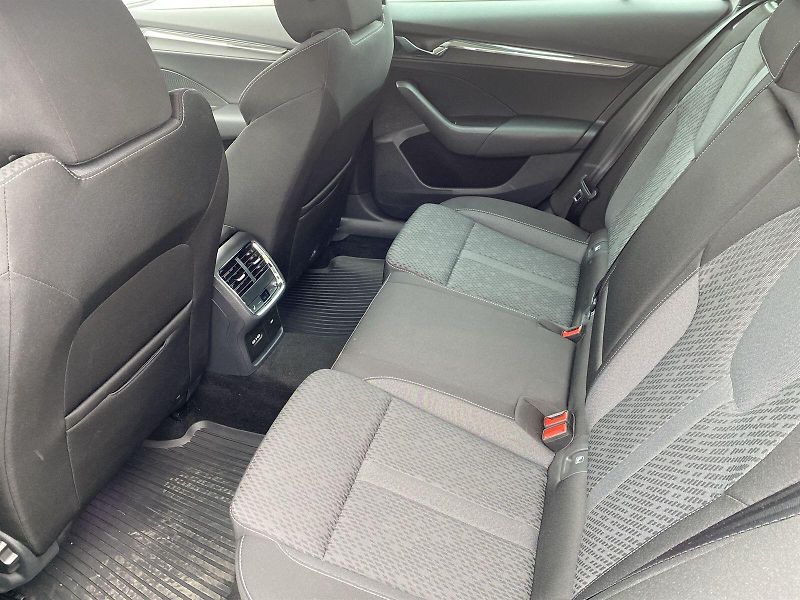 Škoda Octavia (2022) Combi 2.0 TDI 4x4 DSG Style+ - fotka 8 z 36