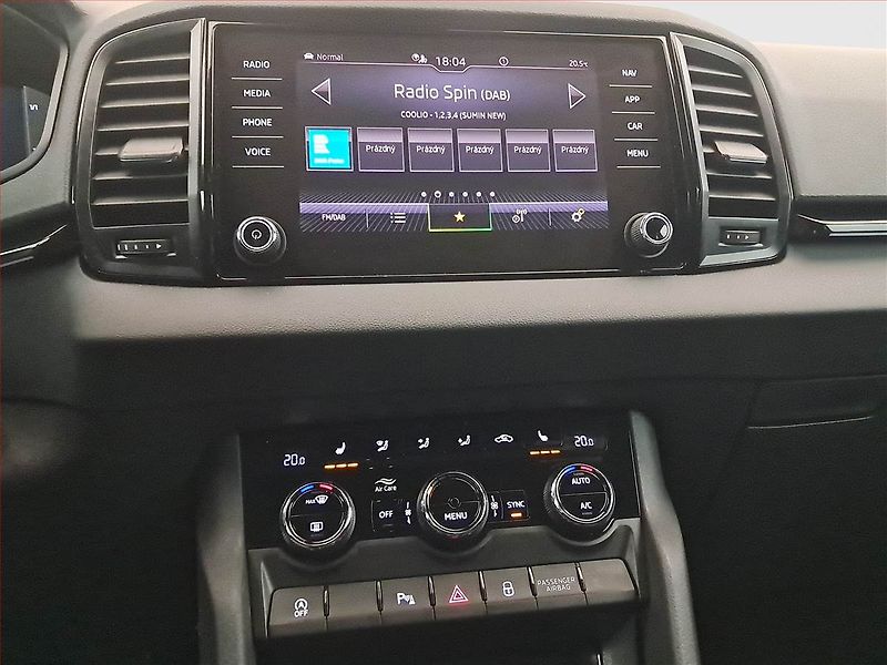 Škoda Karoq (2024) Sportline 1.5 TSI - fotka 11 z 18