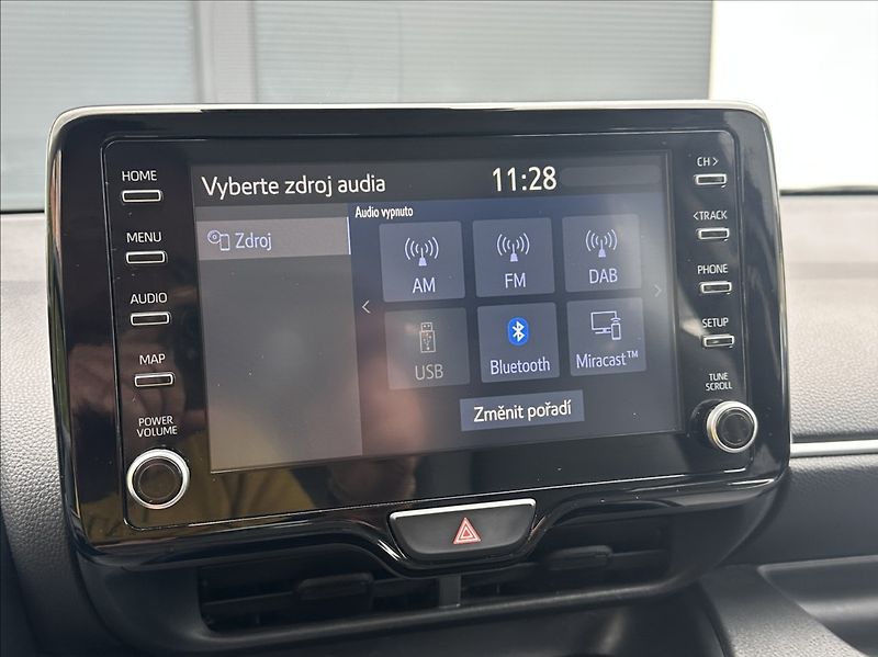 Mazda 2 Hybrid 1,5 116PS  Agile Comfort A/T - fotka 34 z 55