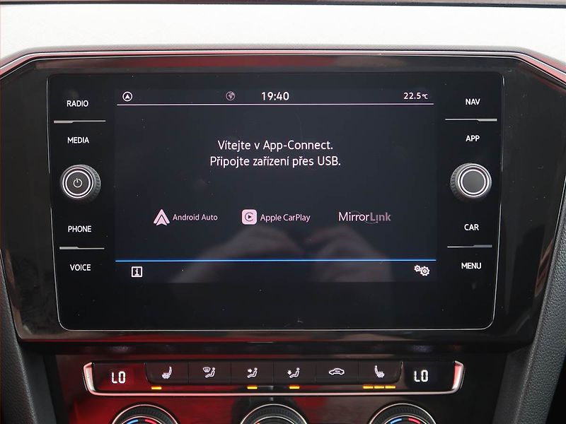 Volkswagen Passat (2020) 2.0 TDI, Automat, Navi - fotka 20 z 28
