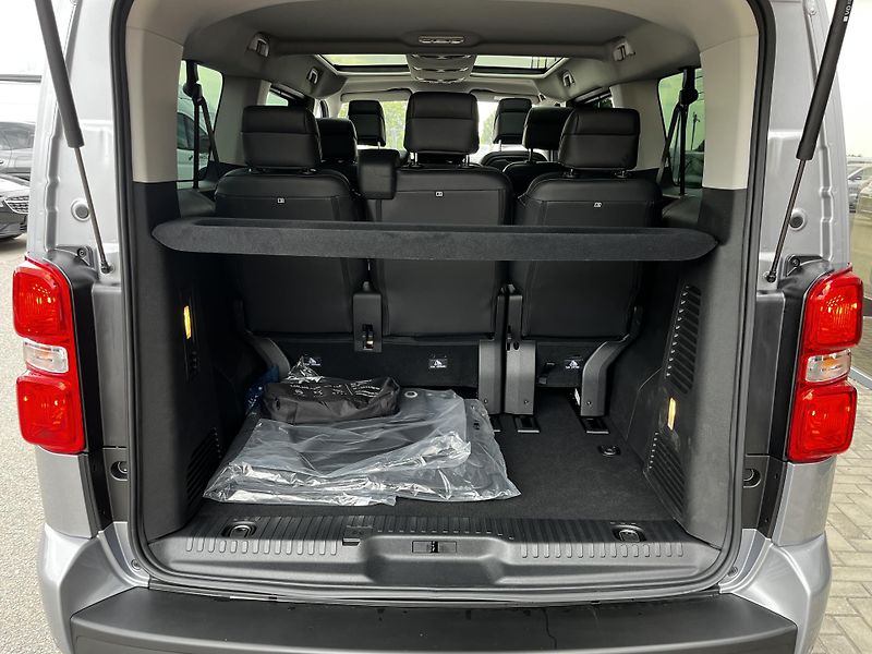 Citroën SpaceTourer (2026) SHINE XL 2.0 BlueHDi 180 S&S E - fotka 5 z 31