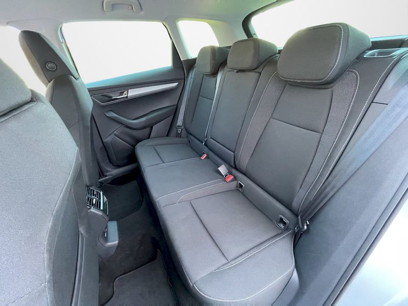 Škoda Karoq (2024) 1.5 TSI 110kW DSG Selection - fotka 21 z 29
