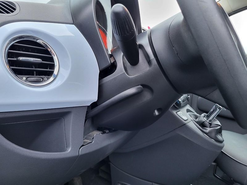 Fiat 500 1.2 i 8V 51kW CABRIO - fotka 20 z 35