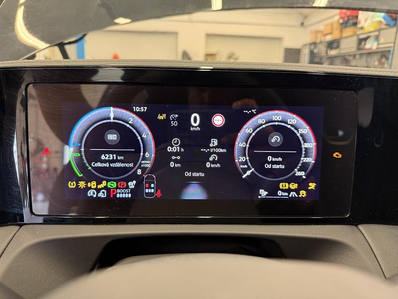 Volkswagen Tiguan 1.5 TSI eHybrid 110 kW R-line - fotka 15 z 20