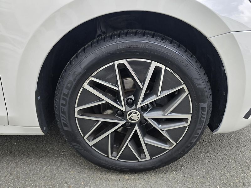 Škoda Octavia 2,0TDI 110kW DSG STYLE + NAVI - fotka 7 z 41