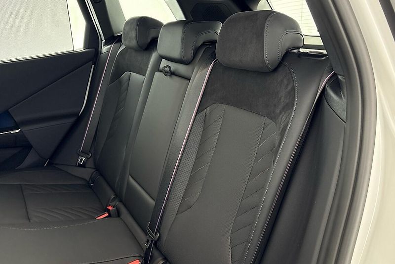 BMW X3 xDrive40d - fotka 8 z 26