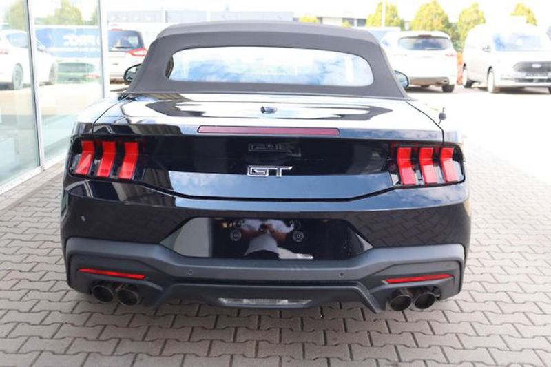 Ford Mustang (2026) 5.0 Convertible MagneRide - fotka 10 z 22