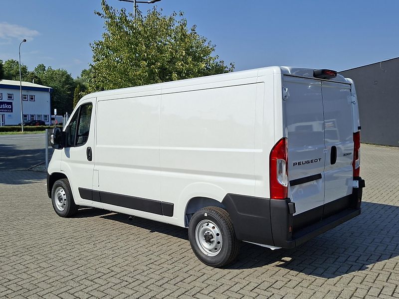 Peugeot Boxer (2026) 3000 L2H1 BlueHDi 120 k MAN6 - fotka 5 z 8