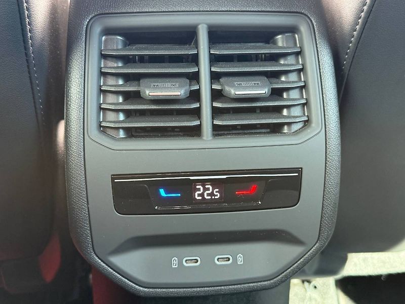 Cupra Leon (2026) 1.5 eTSI 110 kW DSG - fotka 23 z 25