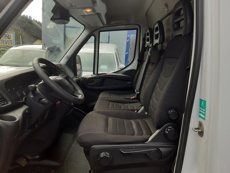 Iveco Daily 3.0 JTD PLACHTA SKLOP.ČELO     - fotka 8 z 19