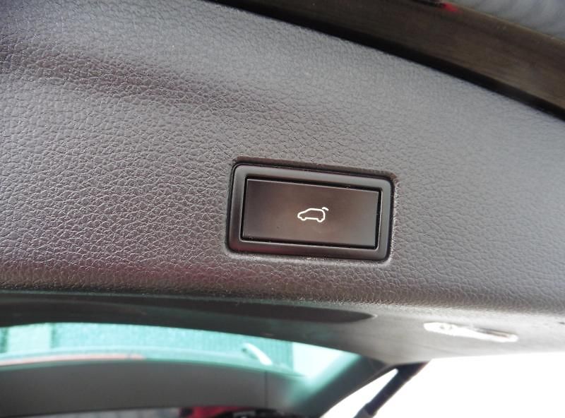 Seat Alhambra 2.0 TDi Xcellence Navi 7.mist. - fotka 8 z 19