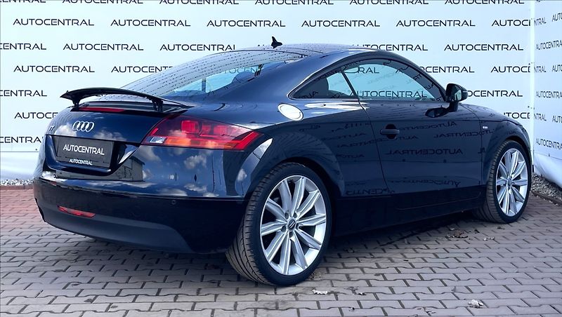 Audi TT 2,0 TFSi,147kW,S-line,serv.kn. - fotka 4 z 25