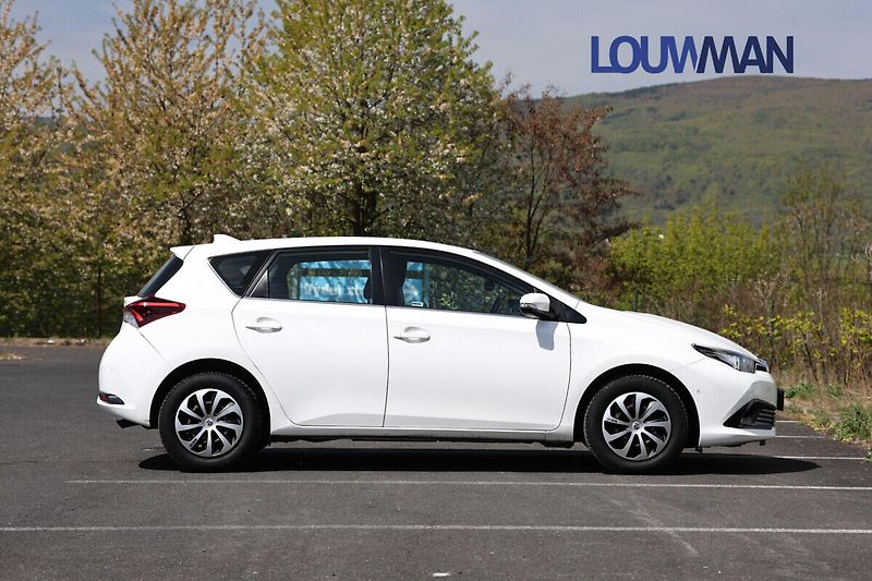 Toyota Auris ACTIVE TREND - fotka 19 z 19