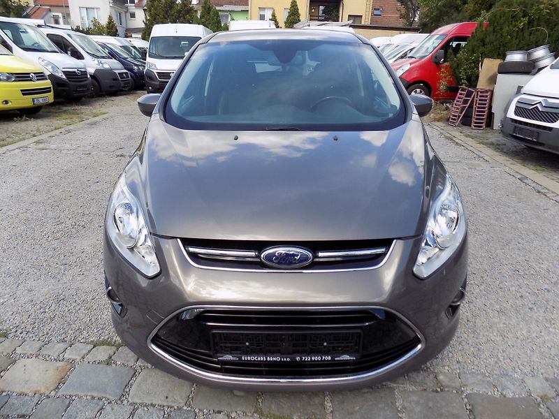 Ford Grand C-MAX 2,2 TDCI 103 KW AUTO/AC, TEMP - fotka 3 z 45