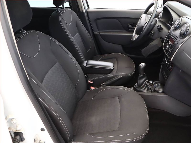 Dacia Logan (2014) 1.2 16V, LPG, Serv.kniha - fotka 7 z 13
