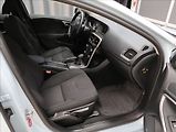 Volvo V40 2,0 D AT - náhled 11