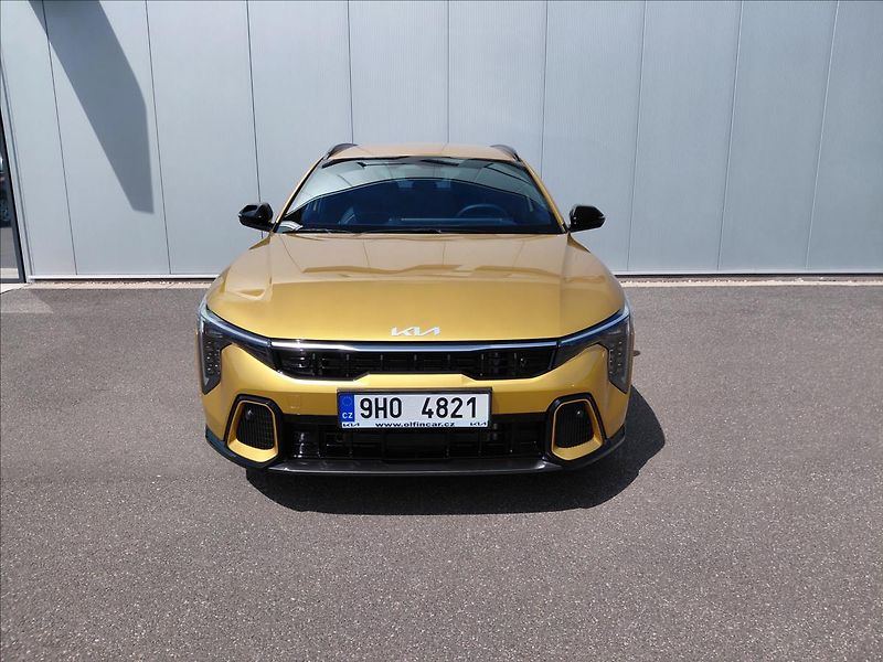 Kia K4 1,6   T-GDI SW 7DCT GT-LINE - fotka 2 z 17