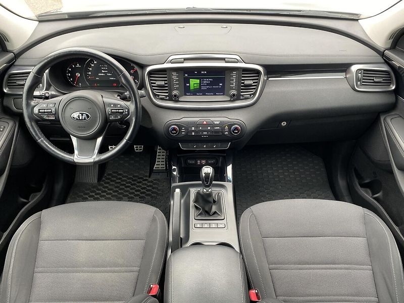 Kia Sorento 2.2 CRDi 147 kW 4WD Exclusive - fotka 11 z 26
