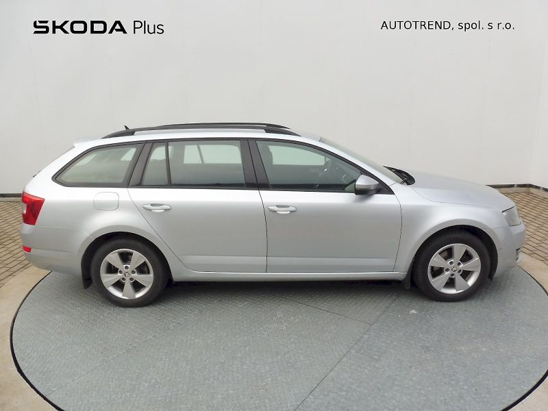 Škoda Octavia (2015) Combi Style Elegance 1,4 TSI C - fotka 26 z 27