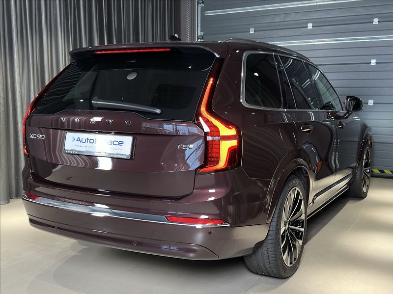 Volvo XC90 (2026) 2,0 T8  Ultra Bright - fotka 4 z 42