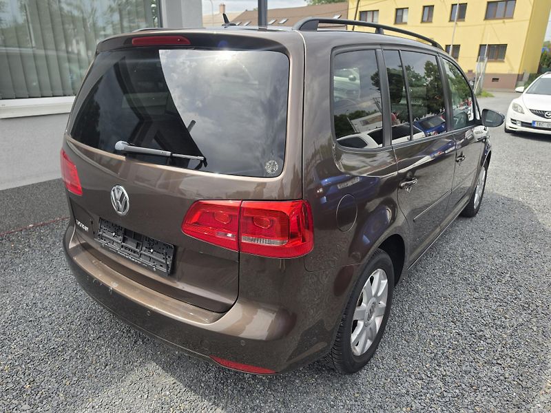 Volkswagen Touran 1.2 TSI 7 Míst Match - fotka 4 z 20