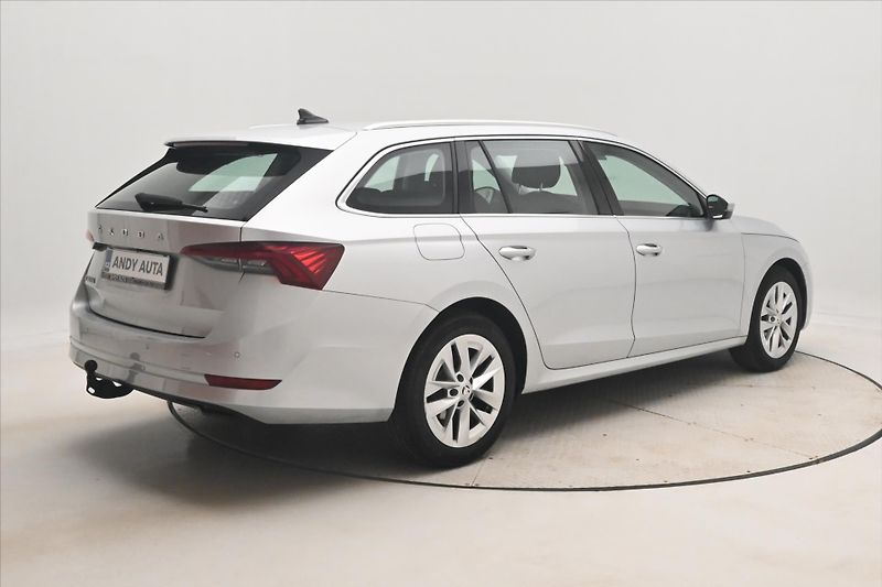 Škoda Octavia 2,0 TDI 110kW DSG Style Záruka - fotka 5 z 32