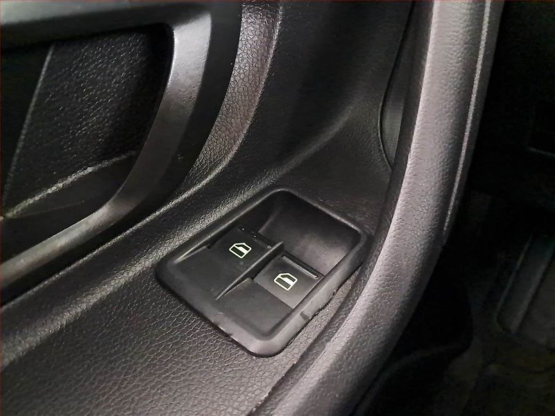 Škoda Fabia (2012) 1.2 12V - fotka 14 z 15