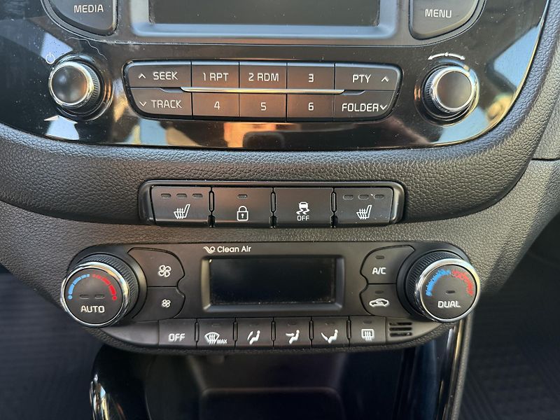 Kia Ceed SW (2014) 1.6 CRDI EXCLUSIVE - fotka 12 z 13