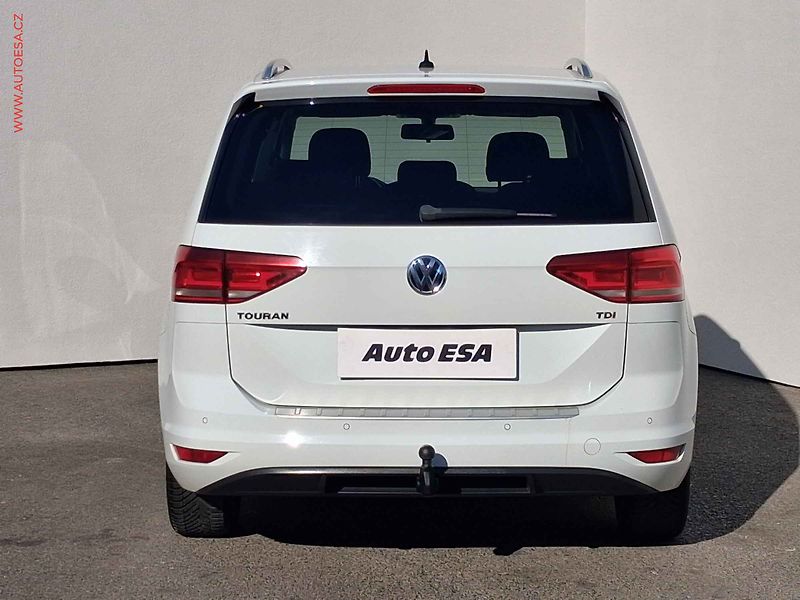Volkswagen Touran (2016) 1.6 TDi, Comfortline, LED - fotka 5 z 18