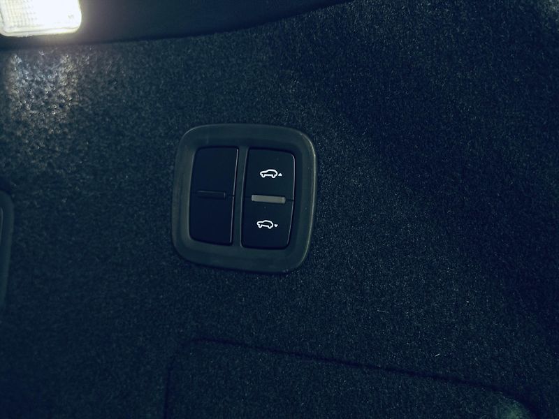 Porsche Cayenne (2024) S Coupe SPORTDESIGN MASAZ 3xTV - fotka 43 z 45