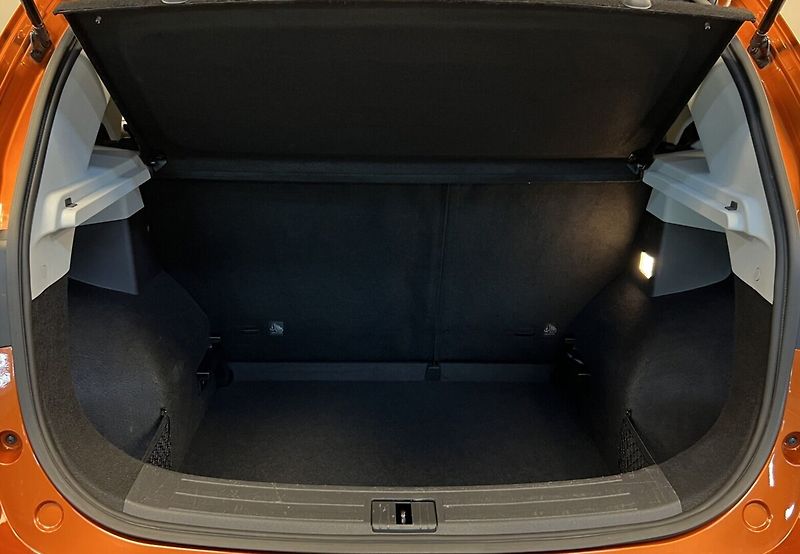 MG ZS 1.5 DVVT Elegance - fotka 10 z 15