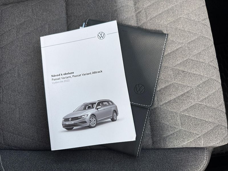 Volkswagen Passat (2023) 1,5 TSi 110 kW Business  - fotka 24 z 24